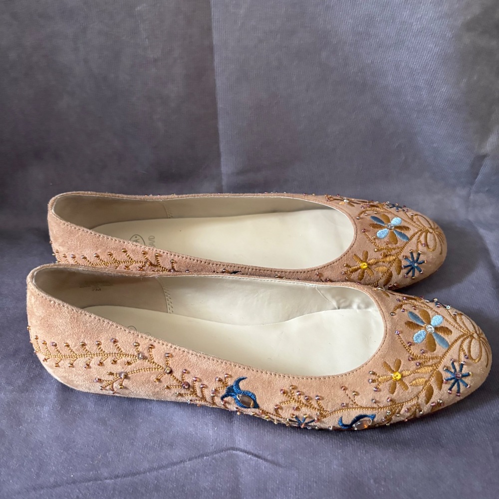 Circa Joan & David Embroidered Beaded Suede Heel Womens 7 Tan Boho - Picture 3 of 11